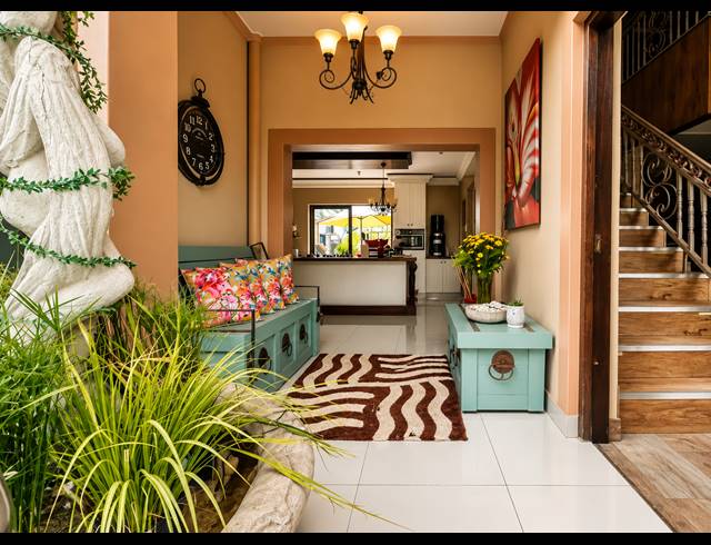 7 BEDROOM HOUSE FOR SALE IN THREE RIVERS
